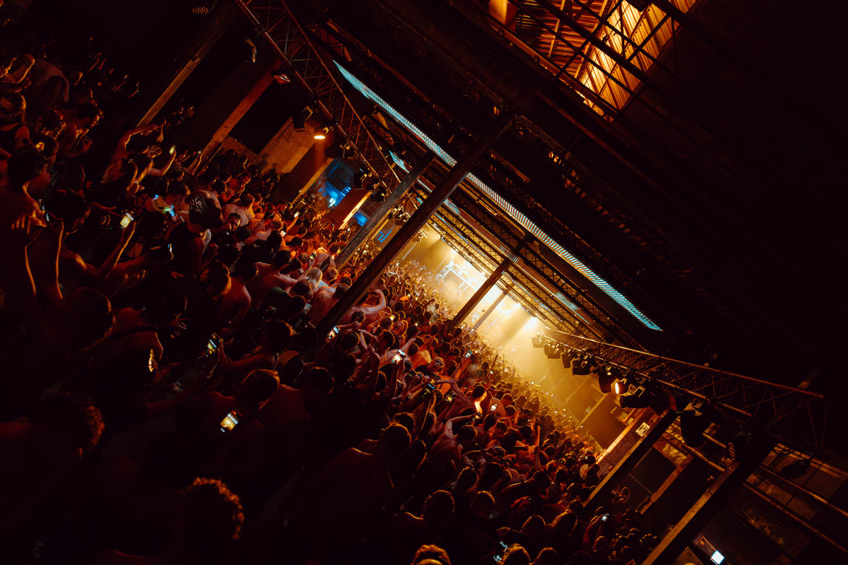 Loading... just a sec